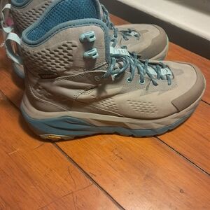 Hoka One One Sky Kaha Women's Gray and Teal Lace-Up Hiking Boots